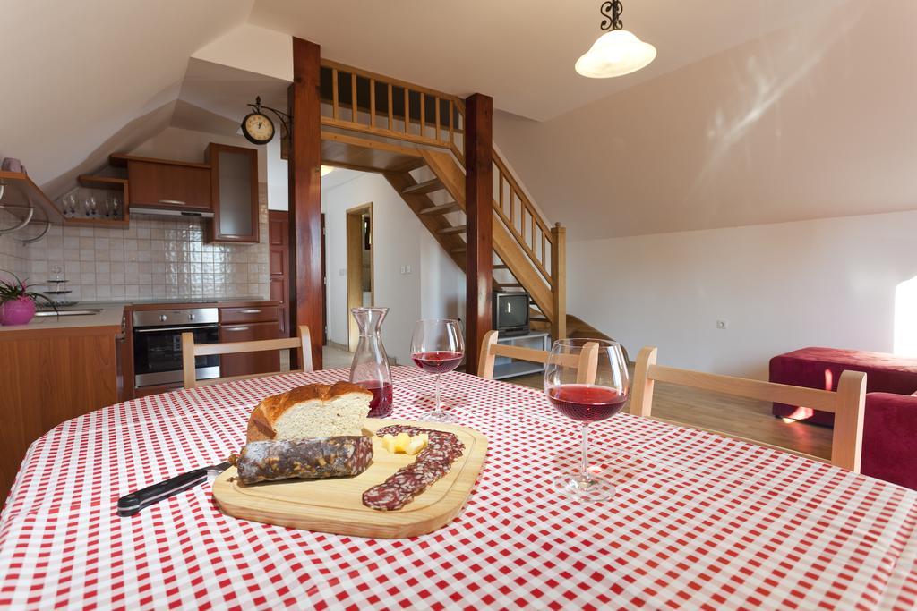 Vineyard Cottage Lustek Νόβο Μέστο Δωμάτιο φωτογραφία
